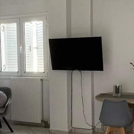 Bayview Bliss * Mikrá Mandínia