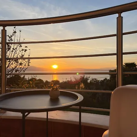 Bayview Bliss Apartman Mikrá Mandínia