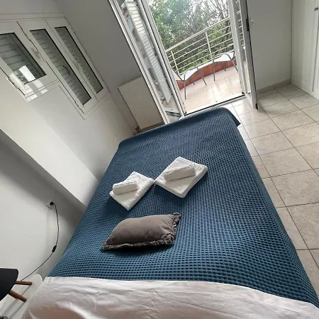 Bayview Bliss * Mikrá Mandínia