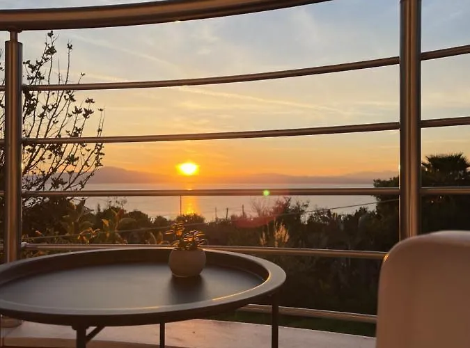 Bayview Bliss Appartement Mikrá Mandínia