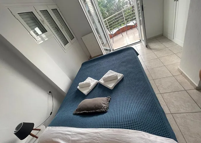 Bayview Bliss * Mikrá Mandínia